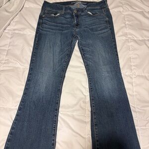 Women American Eagle jeans